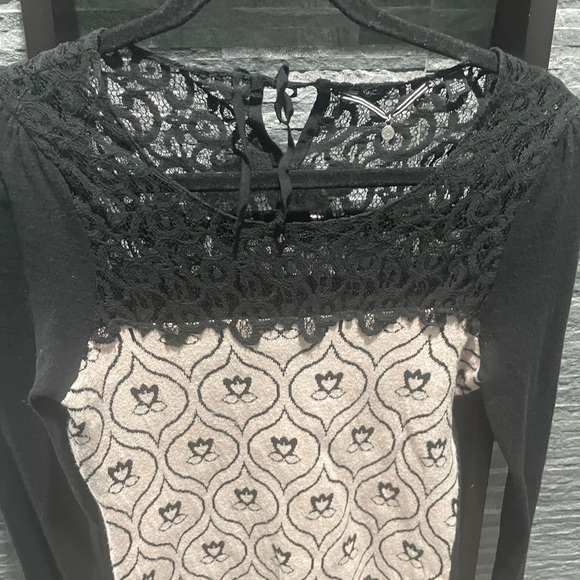 Anthropologie Knitted & Knotted Brand Sweater - Picture 3 of 13